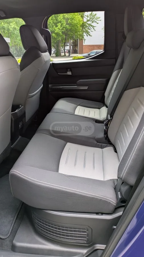 Toyota Tacoma trd offroad iforce 2025 — миниатюра 2