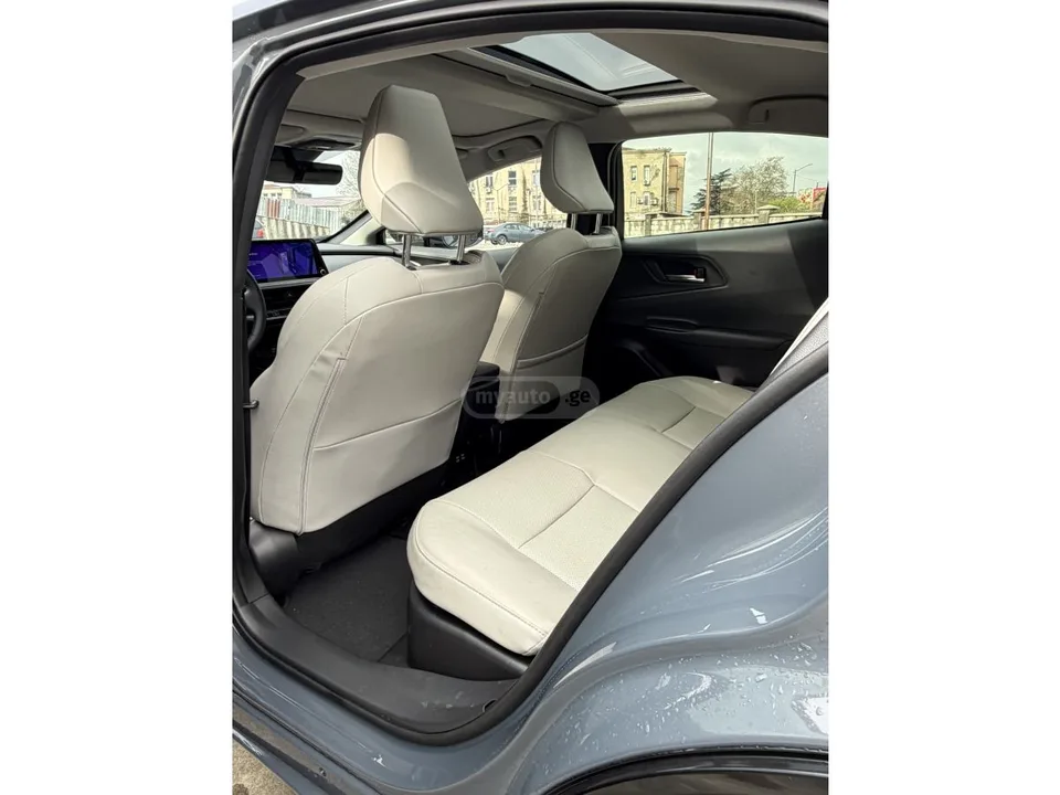 Toyota Prius 2024 — миниатюра 3