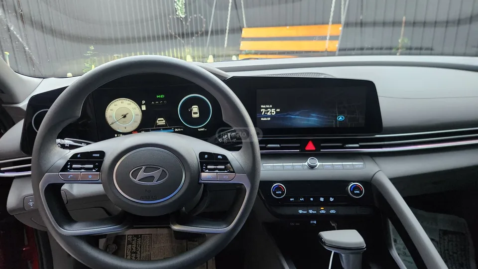 Hyundai Elantra 2024 — миниатюра 4