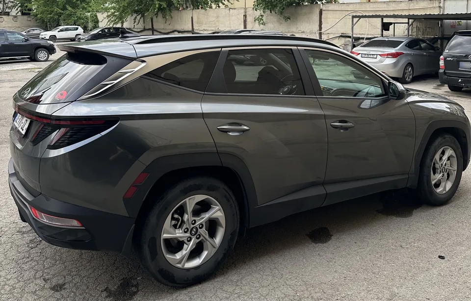 Hyundai Tucson 2022 — миниатюра 3