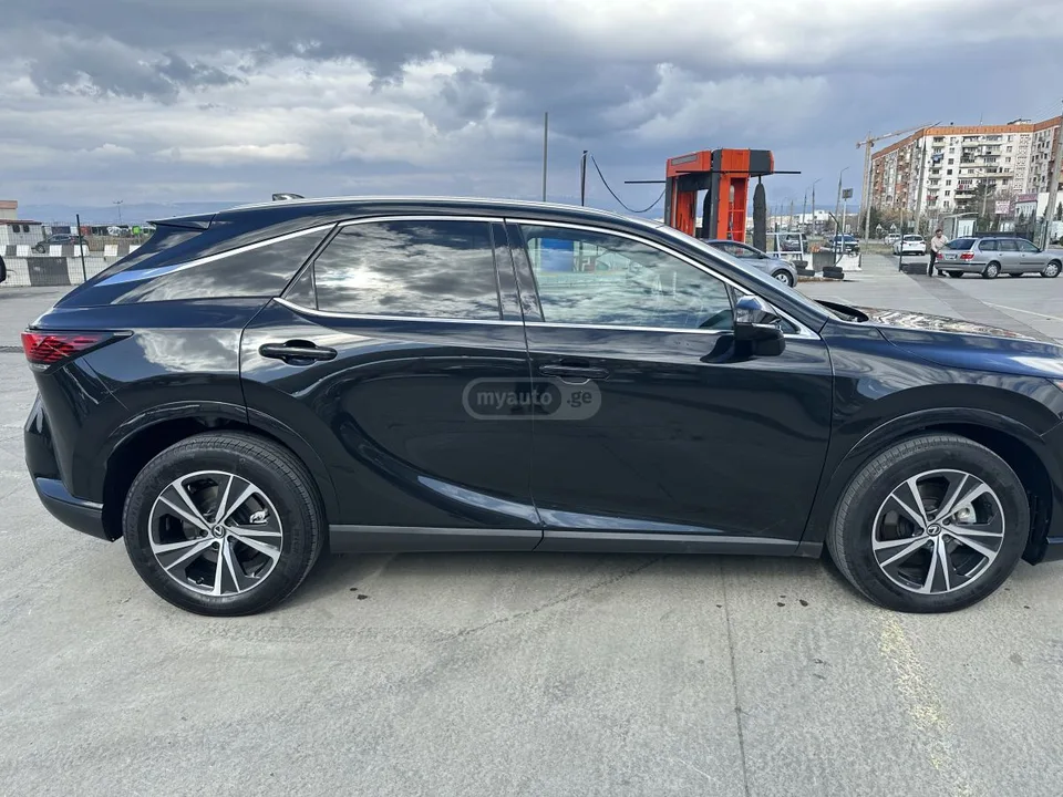 Lexus RX 350 Base 4dr All-Wheel Drive Autom 2023 — миниатюра 5