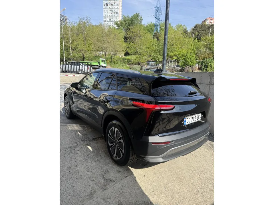 Chevrolet Blazer 2024 — миниатюра 2