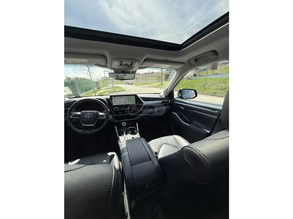 Toyota Highlander Platinum 2024 — миниатюра 2