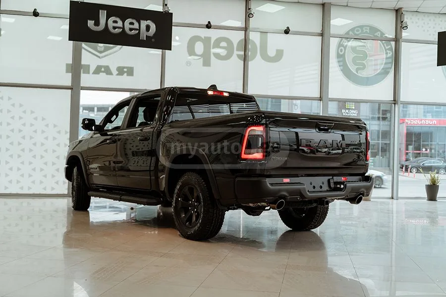Dodge RAM 2022 — миниатюра 2