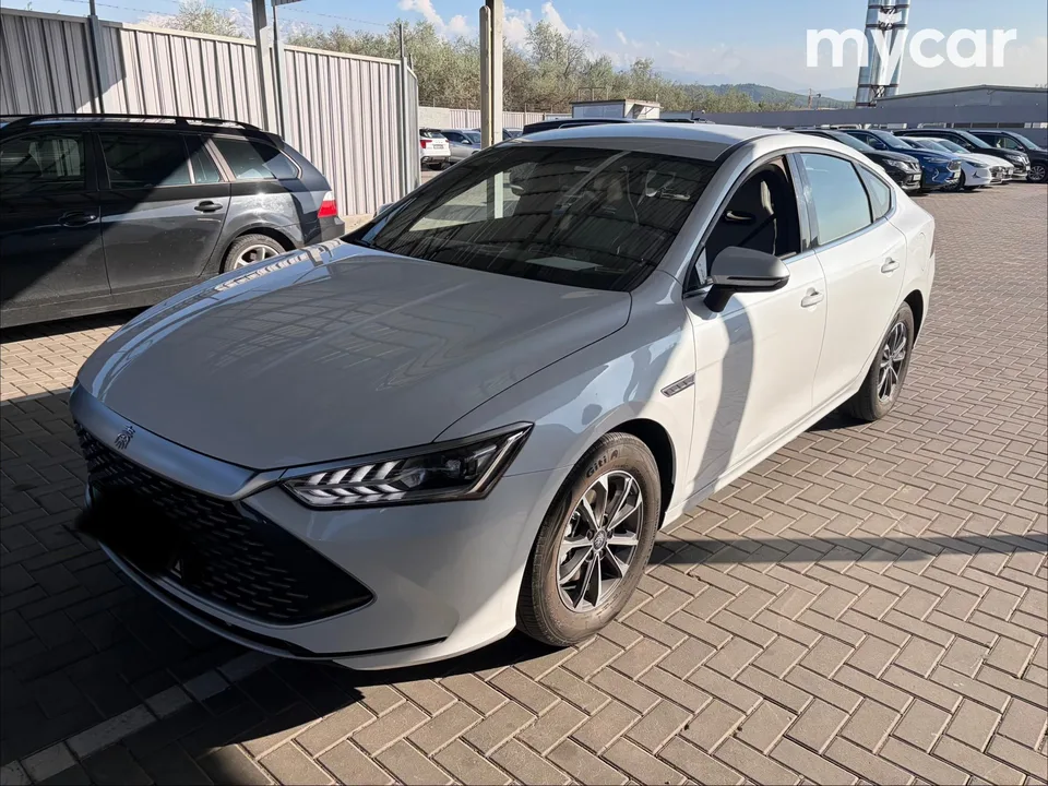 BYD Qin Plus 2025 — фото 1, купить с доставкой в Москву