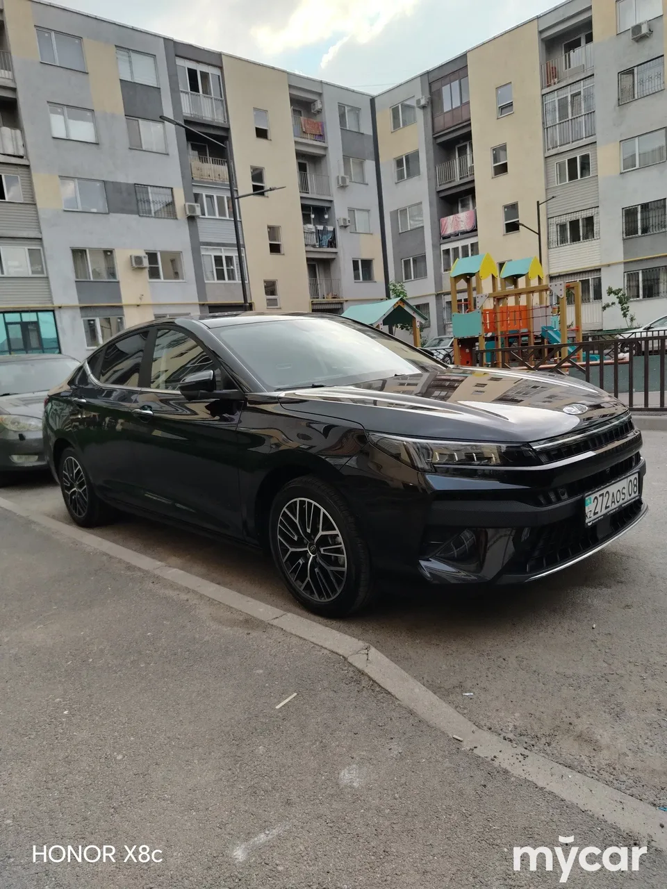 JAC J7 Plus 2025 — фото 1, купить с доставкой в Москву