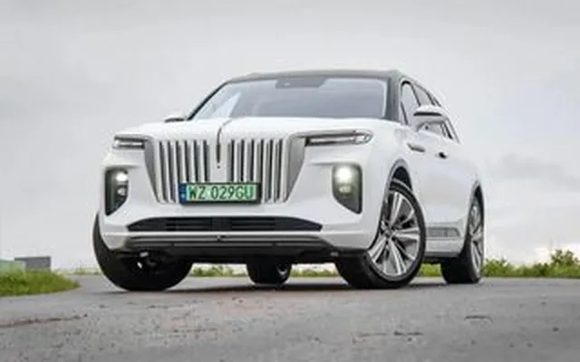 Hongqi E-HS9