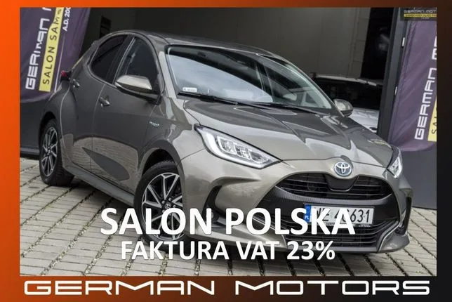 Toyota Yaris Hybrid 1.5 Comfort 2022 — фото 1, купить с доставкой в Москву