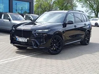 BMW X7 2023 — фото 1, купить с доставкой в Москву