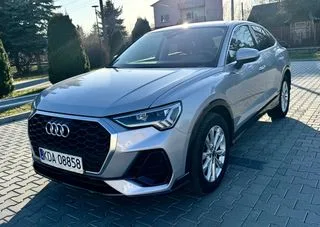 Audi Q3 35 TFSI S tronic 2022 — фото 1, купить с доставкой в Москву