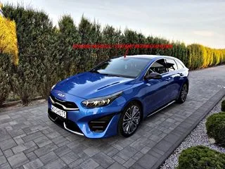 Kia ProCeed 1.5 T-GDI GT Line DCT 2025 — фото 1, купить с доставкой в Москву