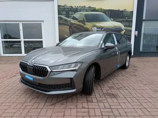 Skoda Superb 2.0 TDI SCR Essence DSG 2026 — фото 1, купить с доставкой в Москву
