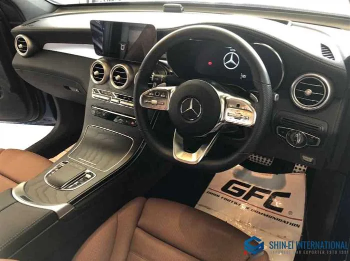 Mercedes-Benz GLC-Class GLC220d Coupe 4Matic AMG Line 4WD 2022 — миниатюра 5