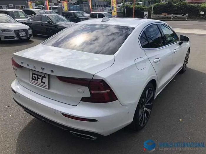 Volvo S60 T6 Recharge PlugIn Hybrid T6 AWD Inscription/Sunr 2022 — миниатюра 2