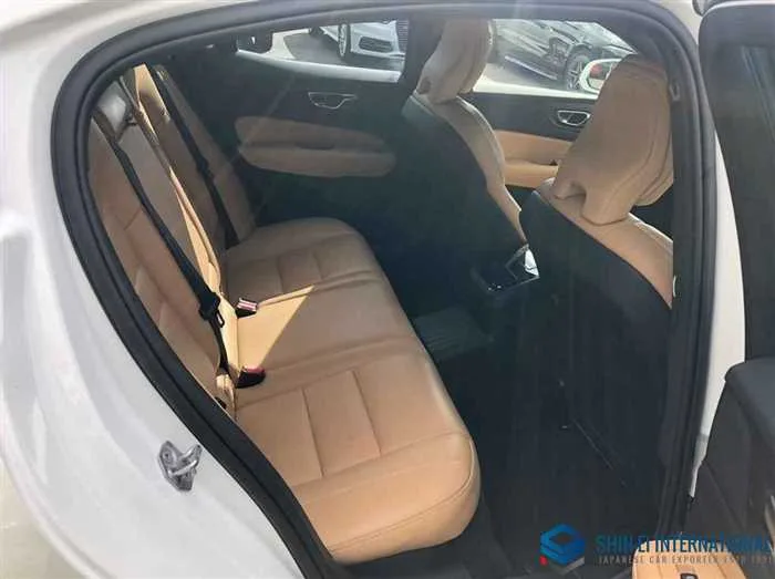 Volvo S60 T6 Recharge PlugIn Hybrid T6 AWD Inscription/Sunr 2022 — миниатюра 3