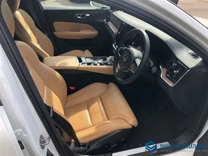 Volvo S60 T6 Recharge PlugIn Hybrid T6 AWD Inscription/Sunr 2022 — миниатюра 5