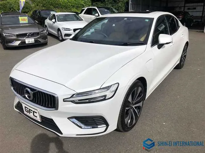 Volvo S60 T6 Recharge PlugIn Hybrid T6 AWD Inscription/Sunr 2022 — фото 1, купить с доставкой в Москву