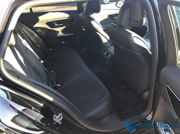 Mercedes-Benz C-Class C220d wagon AvantGarde AMG Line(ISG)MP202402 2024 — миниатюра 3