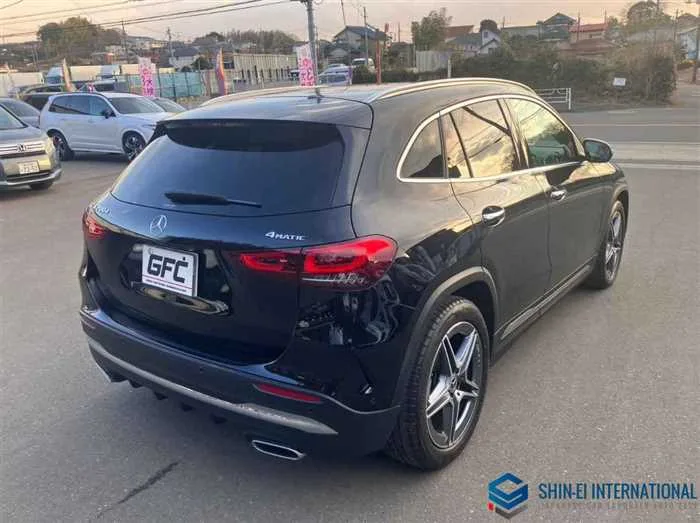 Mercedes-Benz GLA-Class GLA200d 4Matic AMG Line 2022 — миниатюра 2