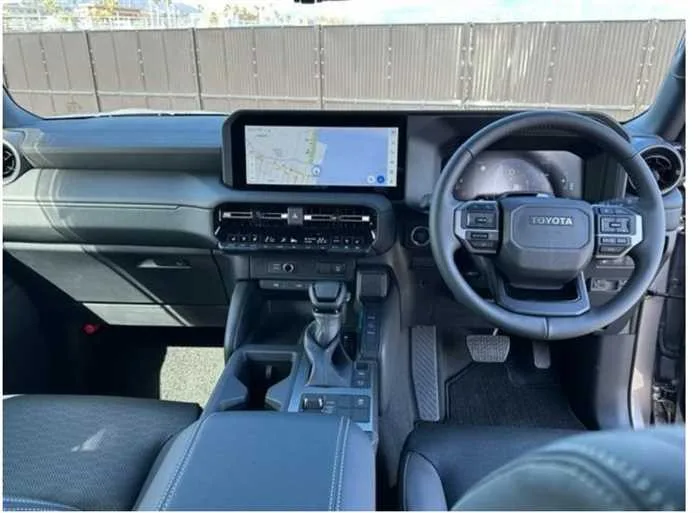 Toyota Land Cruiser VX 4WD 7 LEATHER SEATS SUNROOF 2025 — миниатюра 2