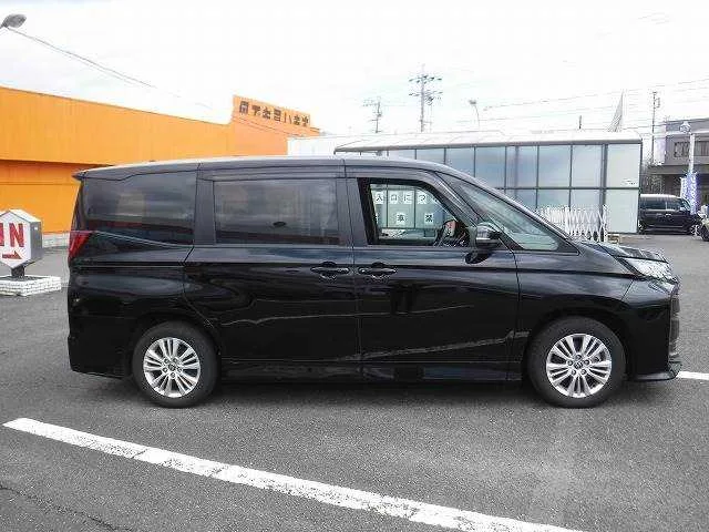 Toyota Noah S-G 2022 — миниатюра 5