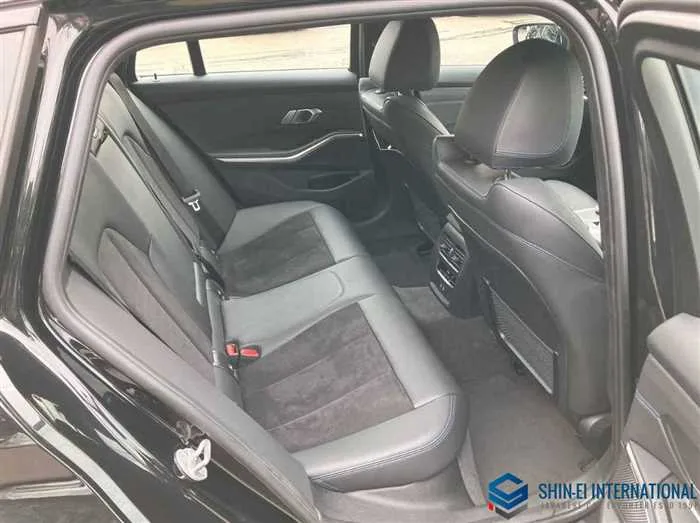 BMW 3 Series 318i Touring M-Sport/ACC 2022 — миниатюра 3