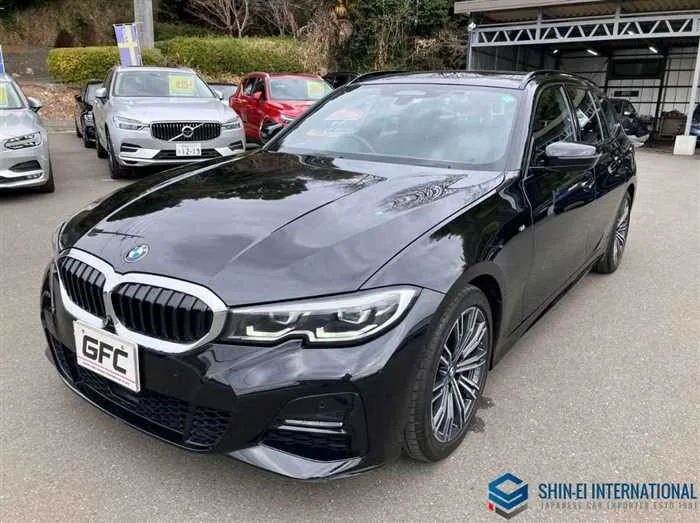 BMW 3 Series 318i Touring M-Sport/ACC 2022 — фото 1, купить с доставкой в Москву
