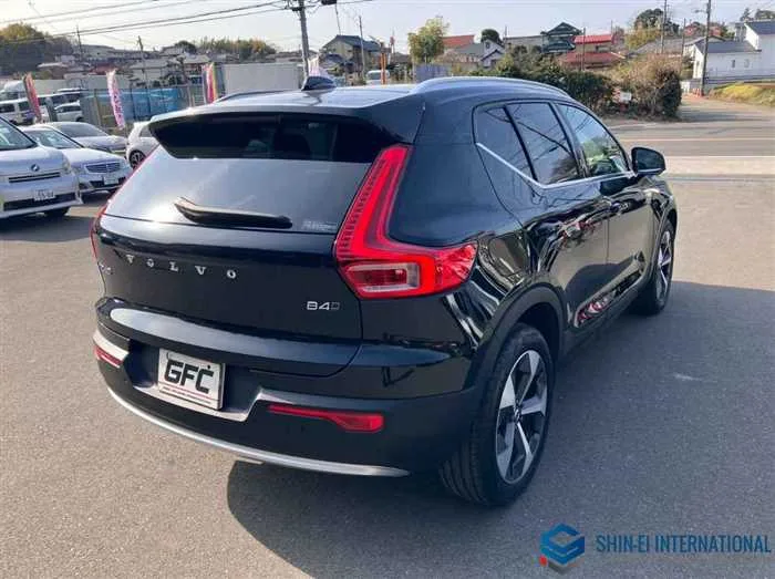 Volvo XC40 XC40 ultimate B4 AWD 4WD 2022 — миниатюра 2