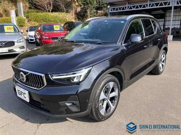 Volvo XC40 XC40 ultimate B4 AWD 4WD 2022 — фото 1, купить с доставкой в Москву