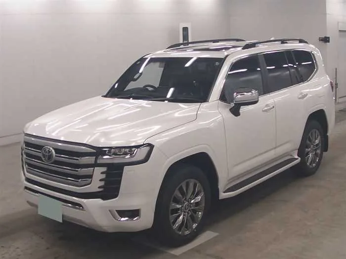 Toyota Land Cruiser ZX REAR ENTERTAINMENT 2024 — миниатюра 2