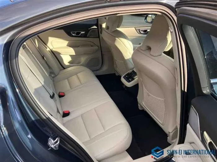 Volvo S60 B5 Inscription/Panoramic SR 2022 — миниатюра 3