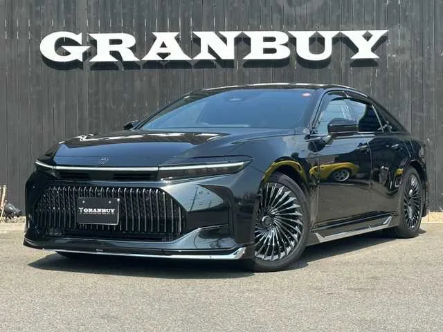 Toyota Crown 2023 — фото 1, купить с доставкой в Москву