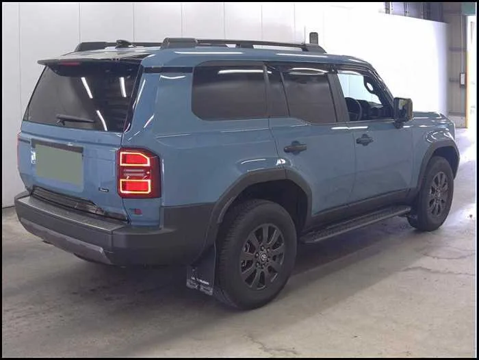 Toyota Land Cruiser 250 ZX DIESEL JBL 2024 — миниатюра 4