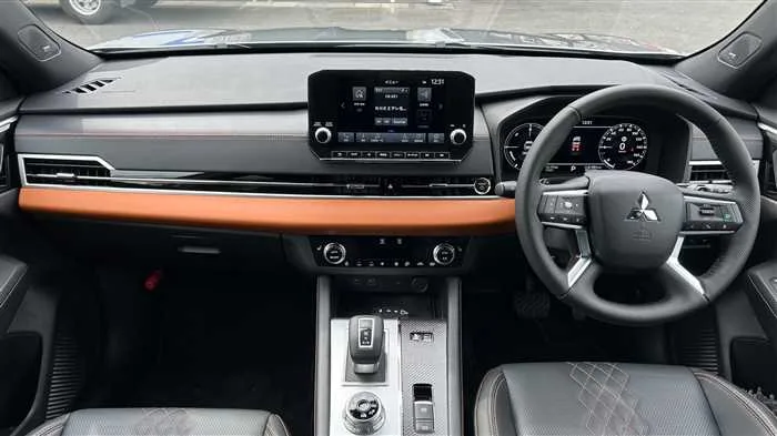 Mitsubishi OUTLANDER PHEV P 2022 — миниатюра 5