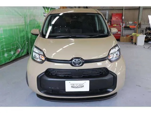 Toyota Sienta 2025 — миниатюра 2