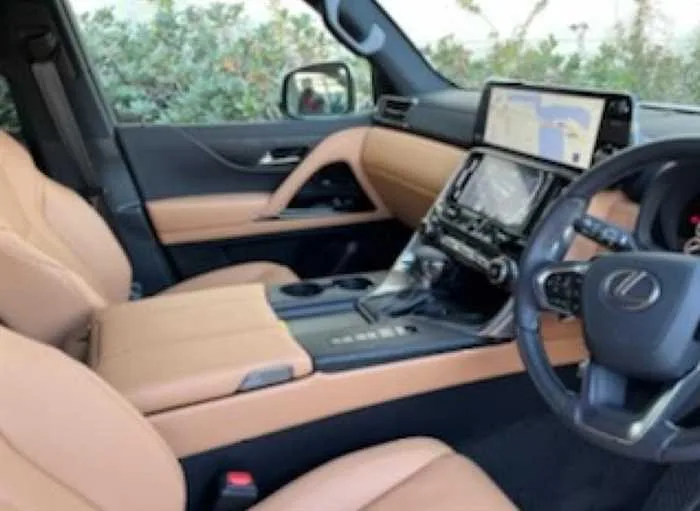 Lexus LX LX600 4WD 7seats sunroof 2023 — миниатюра 4