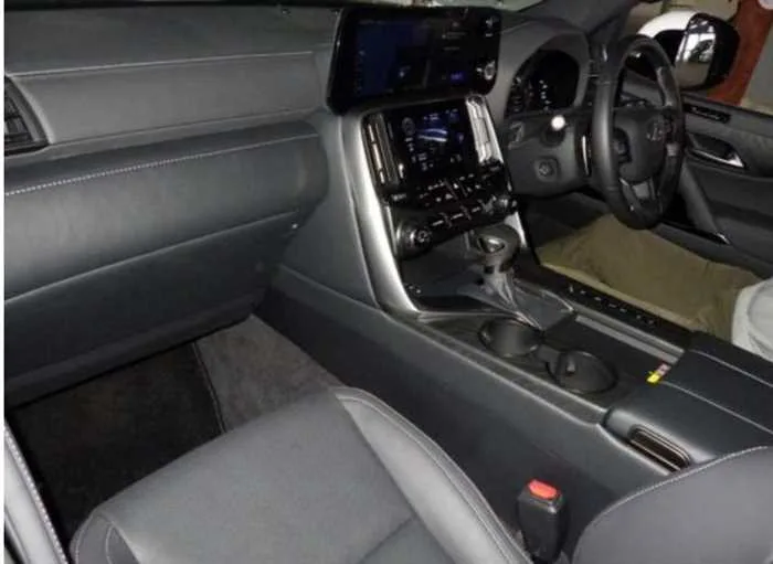 Lexus LX LX600 4WD 7seats sunroof 2023 — миниатюра 3