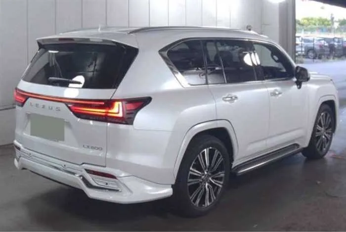 Lexus LX LX600 4WD 7seats sunroof 2023 — миниатюра 5
