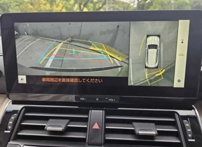 Toyota Land Cruiser ZX MODELISTA REAR ENTERTAINMENT COOL BOX 2025 — миниатюра 5