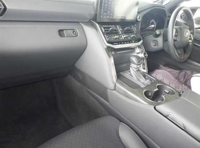 Toyota Land Cruiser GR SPORTS REAR ENTERTAINMENT COOL BOX 2024 — миниатюра 3