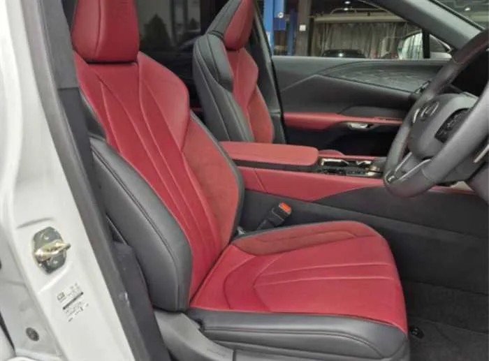 Lexus RX RX500 Fsports performance 4WD 5seats sunroof 2024 — миниатюра 4