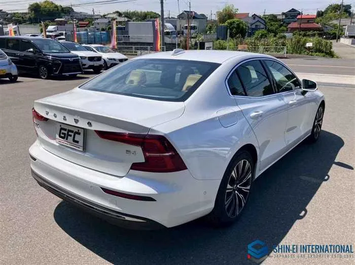 Volvo S60 Ultimate B4 2022 — миниатюра 2