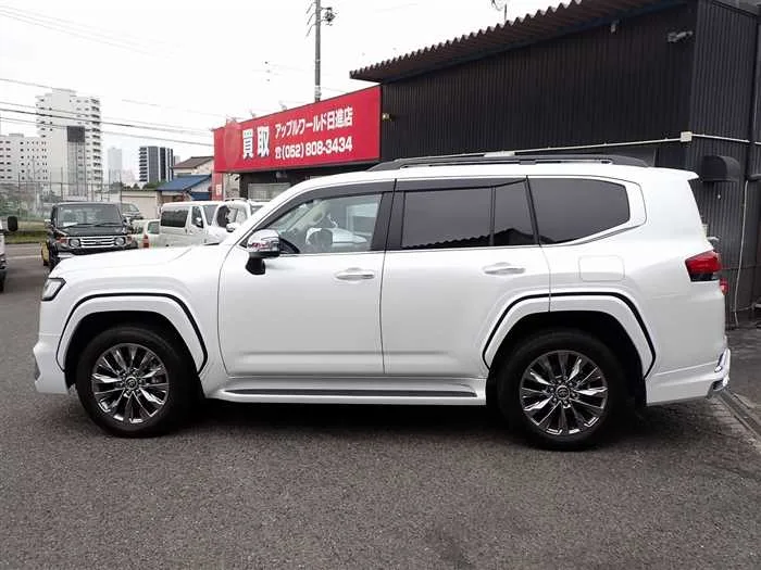 Toyota Land Cruiser ZX 2022 — миниатюра 2