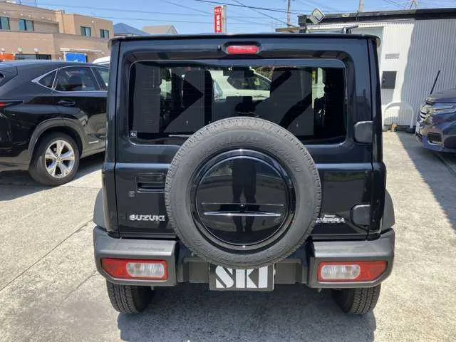 Suzuki Jimny Sierra 2023 — миниатюра 3