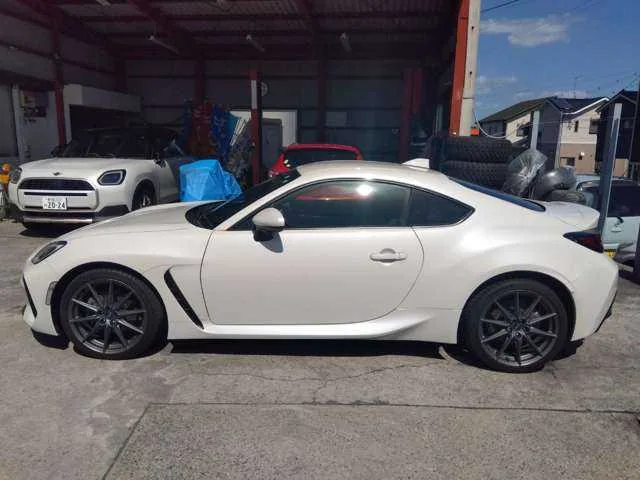 Subaru BRZ 2022 — миниатюра 5