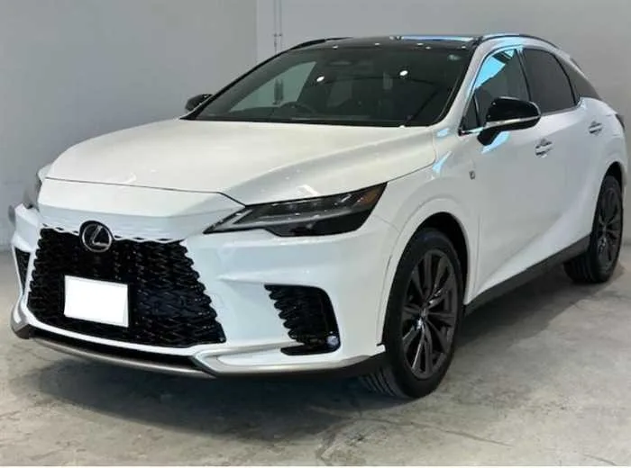 Lexus RX RX350 Fsports 4WD 5seats sunroof 2023 — миниатюра 3