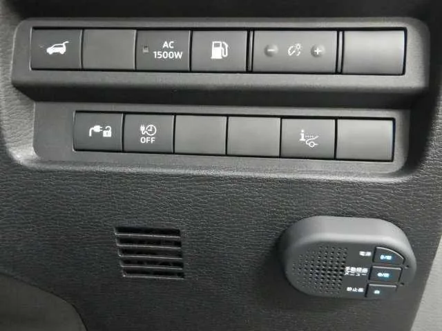Mitsubishi Outlander 2022 — миниатюра 4