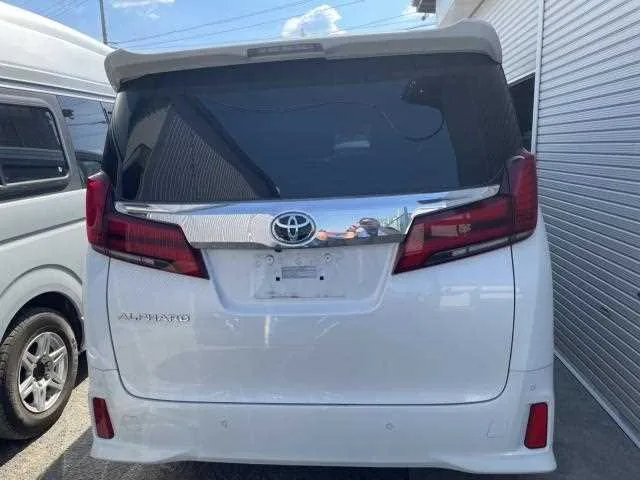 Toyota Alphard G 2022 — миниатюра 2