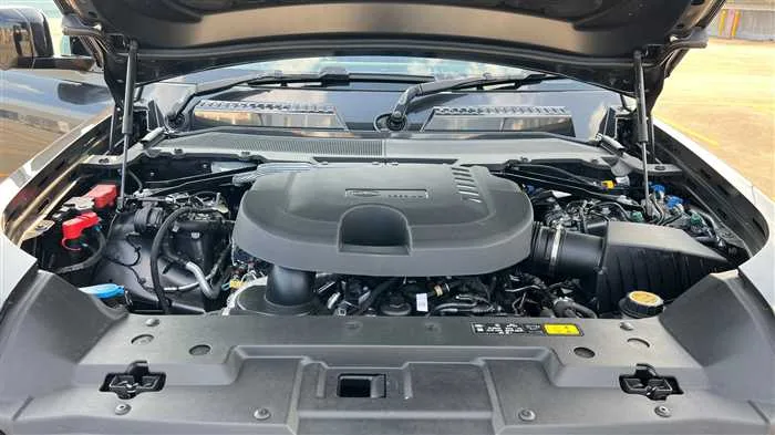 Land Rover Defender 110 X HSE D300 2023 — миниатюра 4