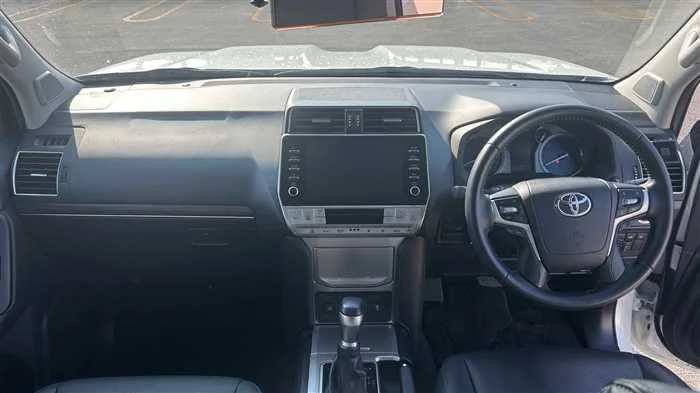 Toyota Land Cruiser Prado 2.7TX L 2022 — миниатюра 2